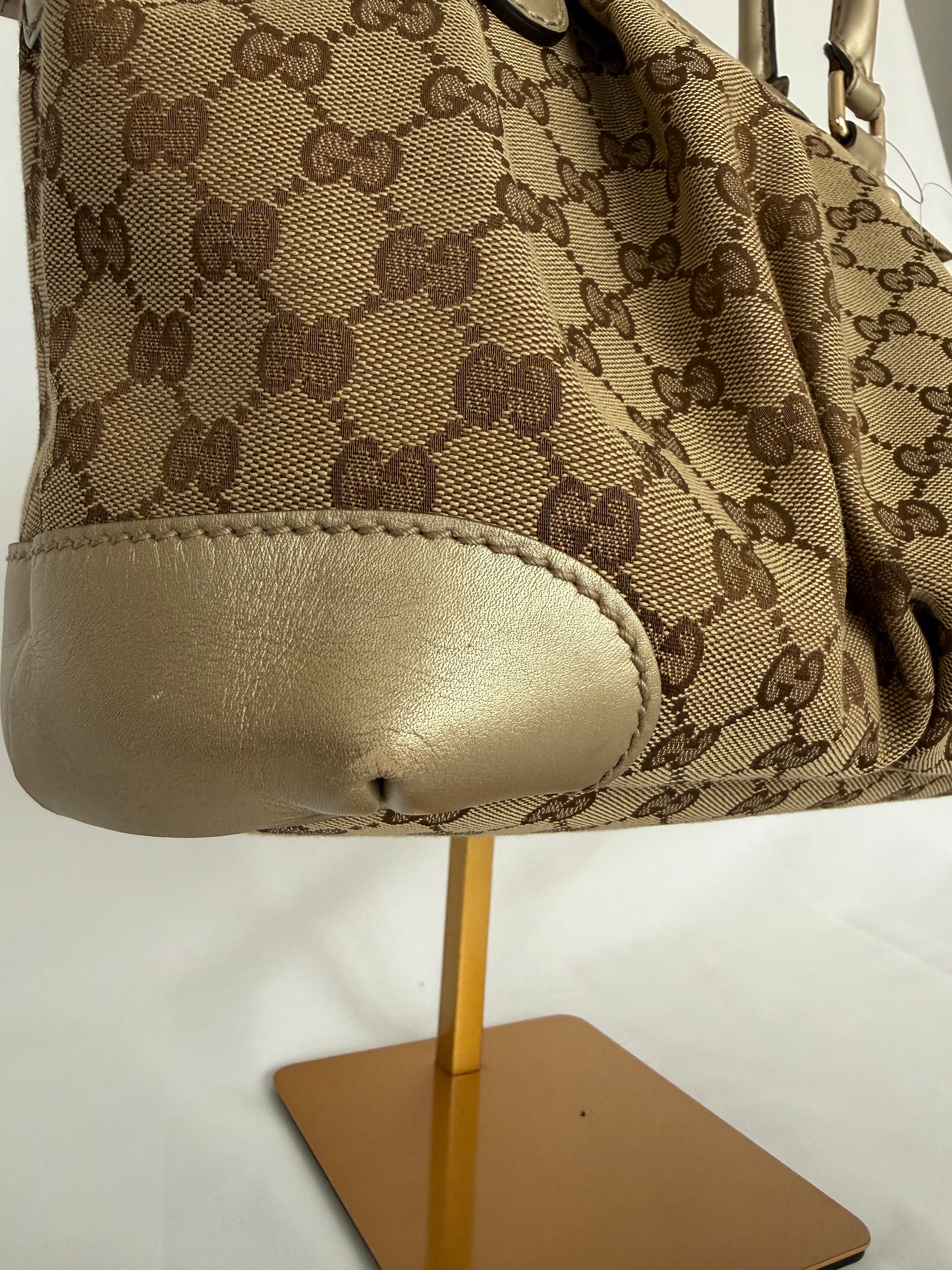 GUCCI MONOGRAM SUKEY
