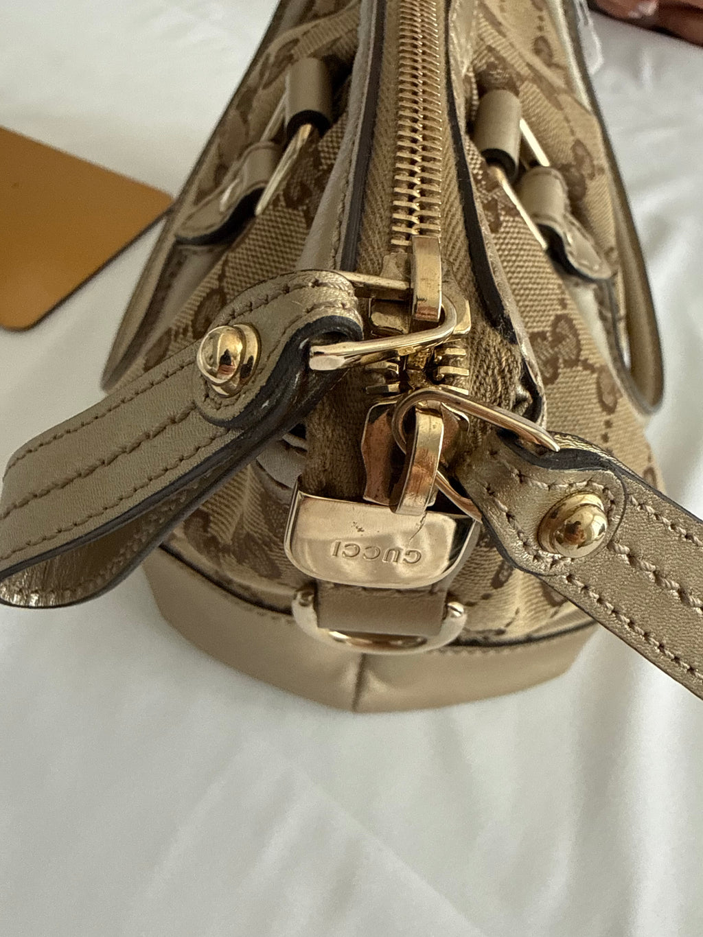 GUCCI MONOGRAM SUKEY