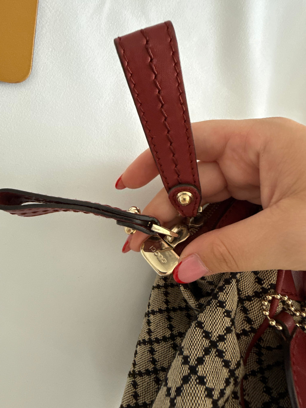 GUCCI SUKEY ROJO
